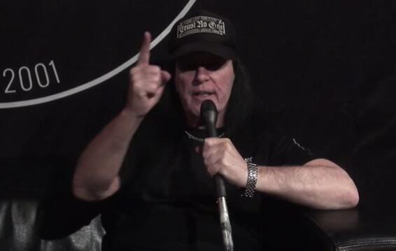 Original AC/DC Singer DAVE EVANS Would Have Stepped In For BRIAN JOHNSON