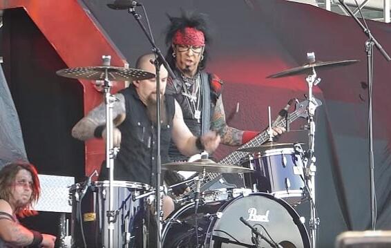 Video: DISTURBED Drummer Joins SIXX:A.M. On Stage At RIVER CITY ROCKFEST