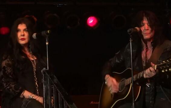Video: TOM KEIFER And Wife Perform CINDERELLA&#039;s &#039;Don&#039;t Know What You Got&#039; At Lycoming County Fair